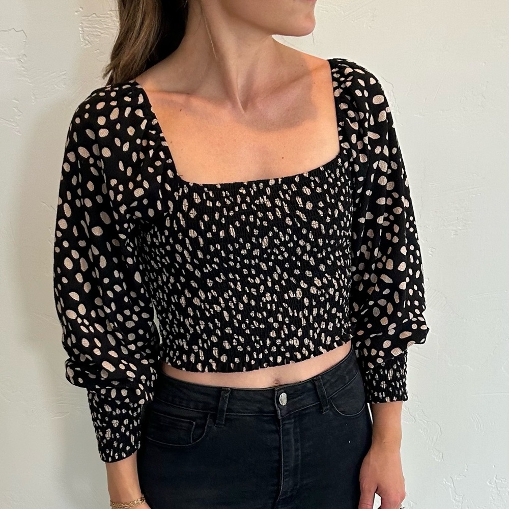 Statement polka dot ruched crop